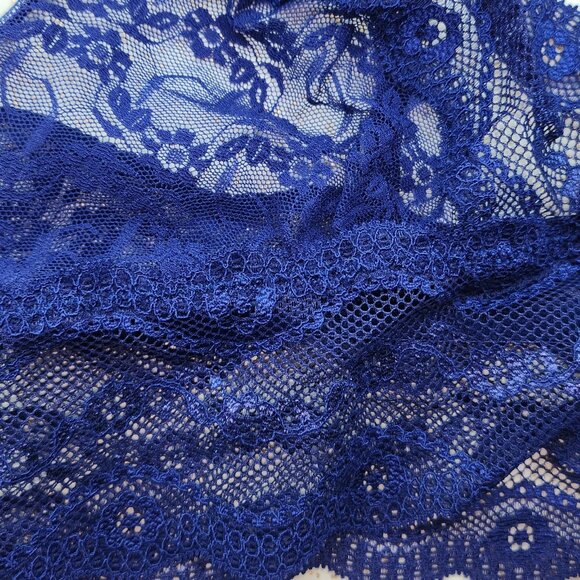Royal Blue Lace Bra/Bralet - Picture 4 of 6